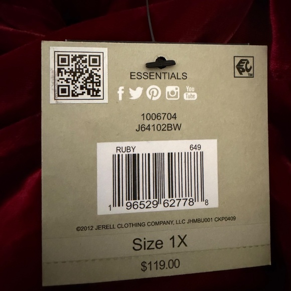 NWT John Mark Elegant Ruby Red Women's Plus Size Stretch Velvet Tunic Top - Picture 7 of 8